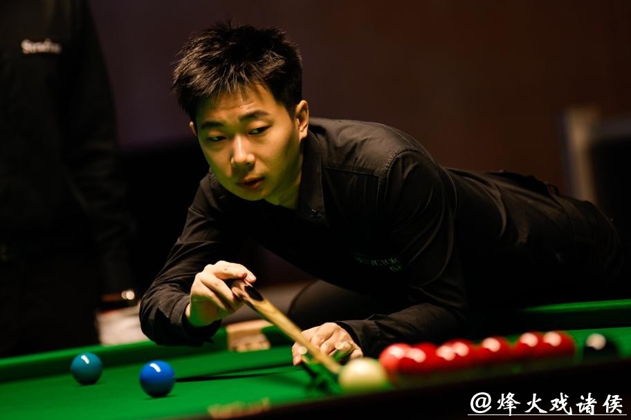 吕昊天、周跃龙通关决胜轮晋级斯诺克英锦赛正赛 吕昊天、周跃龙通关决胜轮晋级斯诺克英锦赛正赛