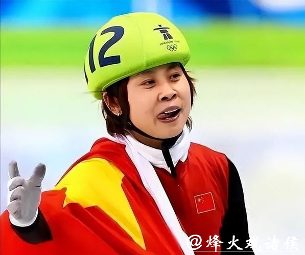 42岁王濛再创传奇！退役12年她又让冰坛震惊