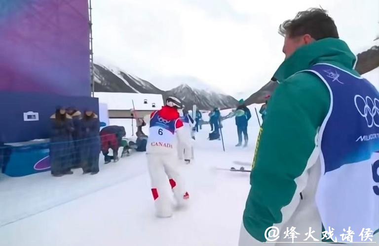 米兰冬奥|出战无名辈遭爆冷,同分却屈居亚军,加拿大雪上技巧传奇怒摔滑雪板 米兰冬奥|出战无名辈遭爆冷,同分却屈居亚军,加拿大雪上技巧传奇怒摔滑雪板