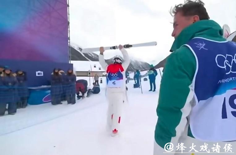 米兰冬奥|出战无名辈遭爆冷,同分却屈居亚军,加拿大雪上技巧传奇怒摔滑雪板 米兰冬奥|出战无名辈遭爆冷,同分却屈居亚军,加拿大雪上技巧传奇怒摔滑雪板